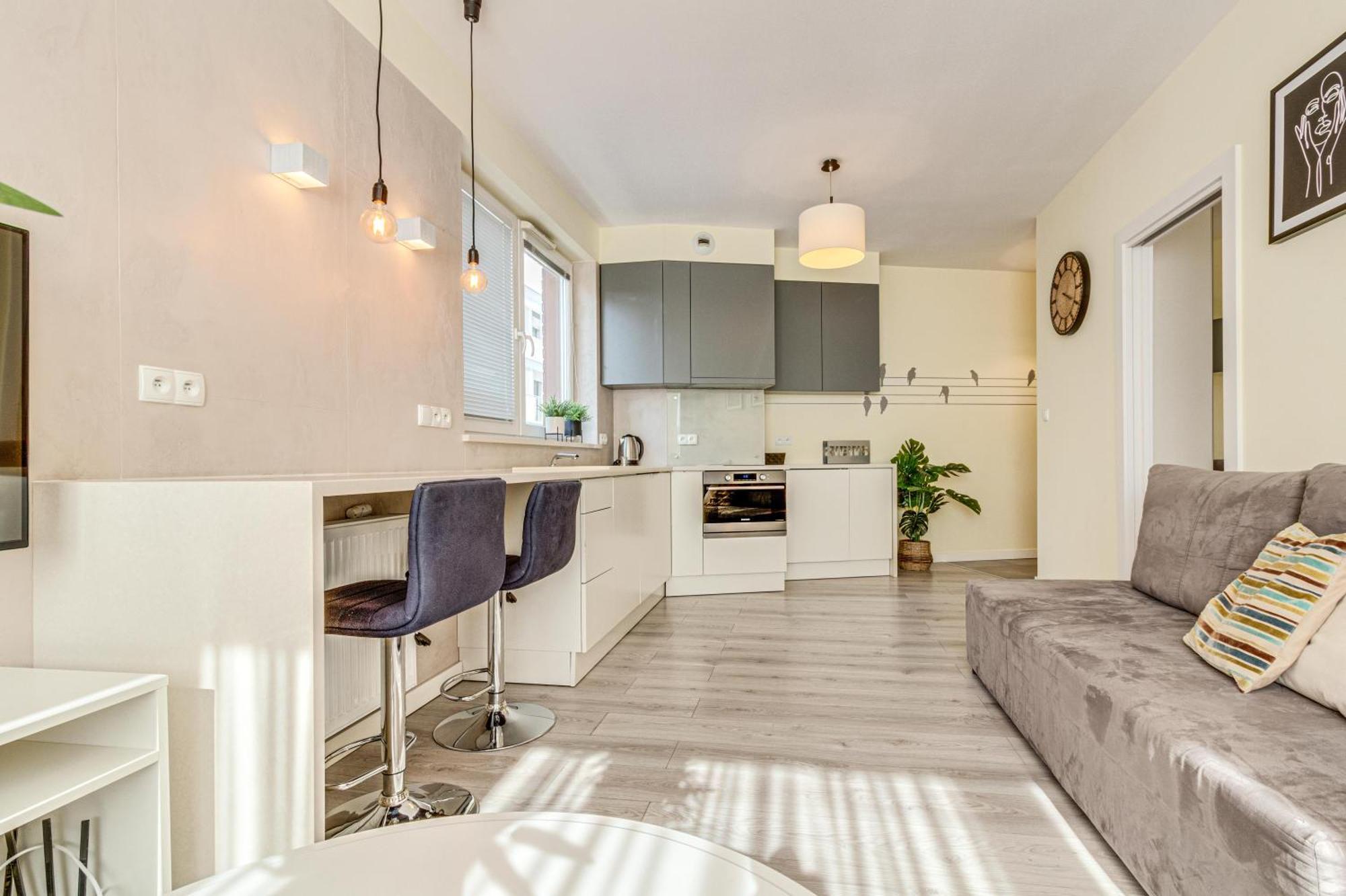 Rentplanet - Apartament Wszystkich Swietych Wroclaw Exterior photo